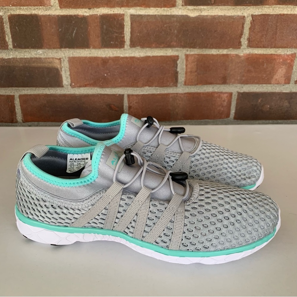 Aleader Womens Light Grey Slip On Shoes Sneakers Size US 8.5 M